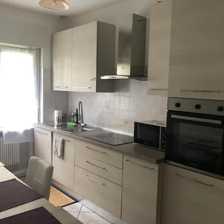 Casa Di Max - Private Room In Apartment With Shared Bathroom Free Parking Bolzano Exterior photo