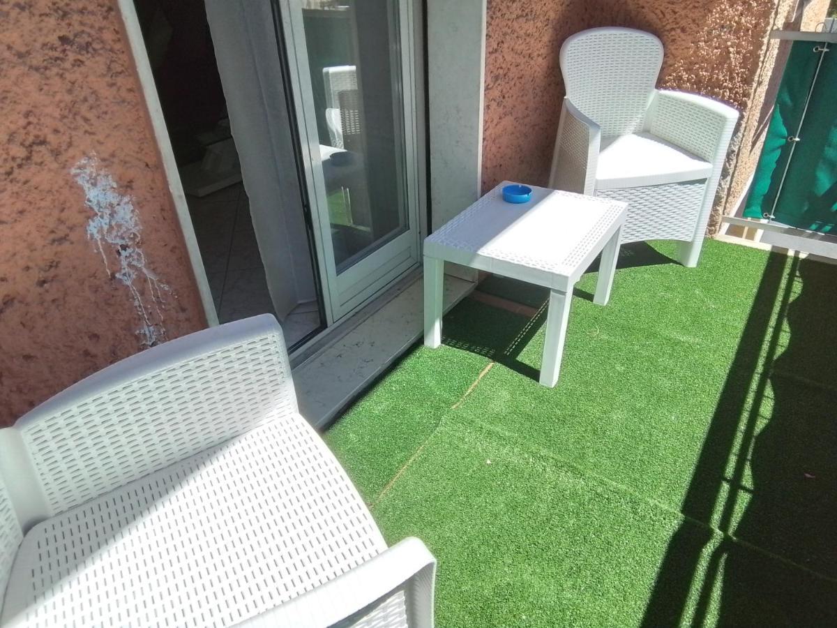 Casa Di Max - Private In With Shared Bathroom Free Parking Homestay *